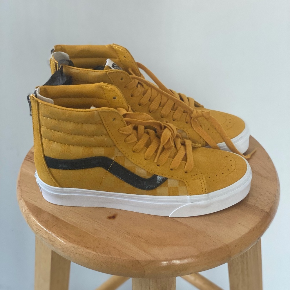 VANS SIZE 5.5 UNISEX